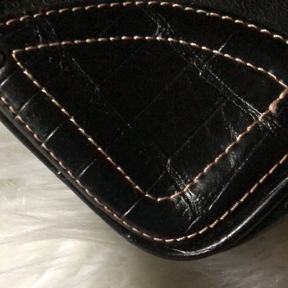 Liz Claiborne (💰5/$25 in bundles of 5 until 5/25/22) - Picture 8 of 8